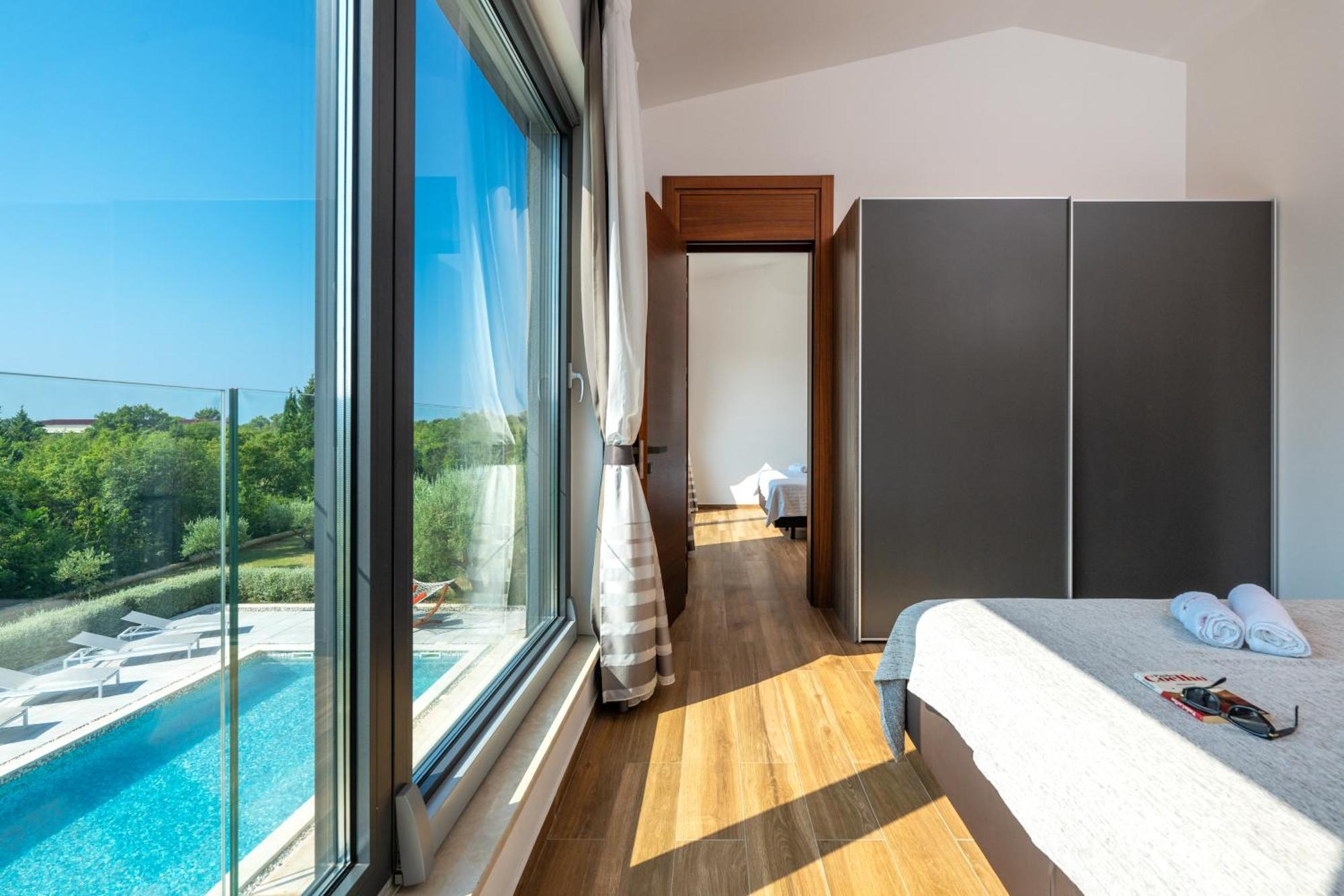 Martincic Residence - 5 Stars Luxury With Pool Heating On 4000M2 Rakalj Kültér fotó