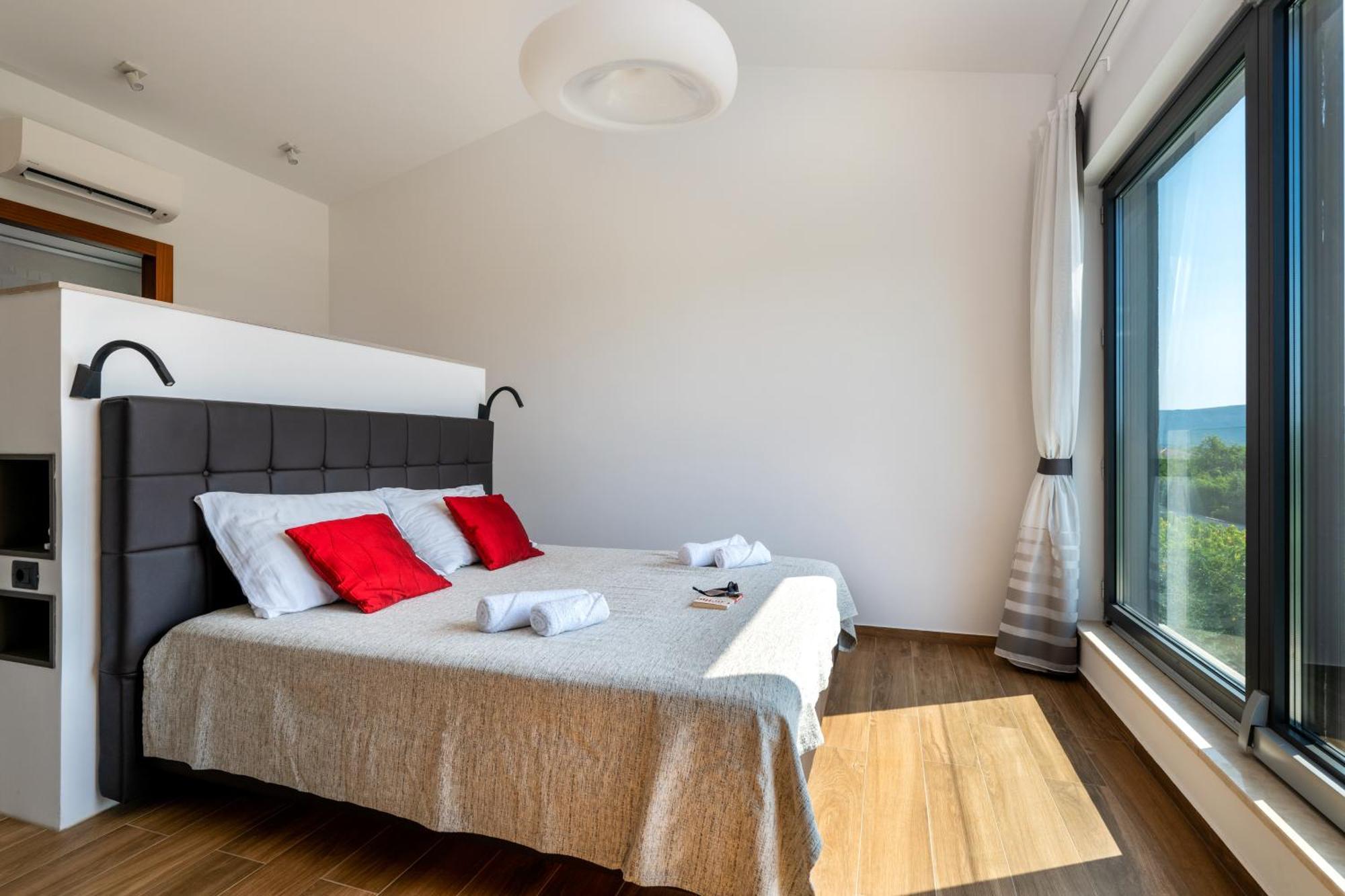 Martincic Residence - 5 Stars Luxury With Pool Heating On 4000M2 Rakalj Kültér fotó
