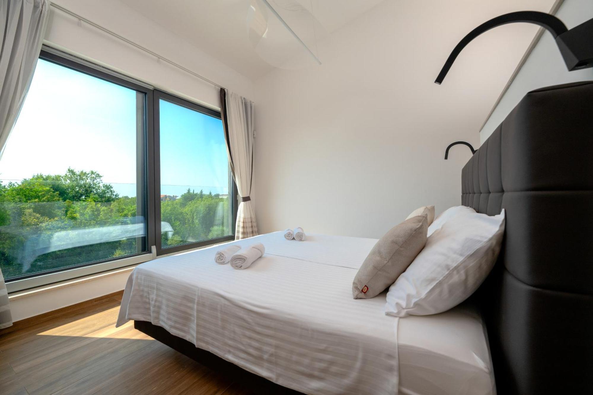 Martincic Residence - 5 Stars Luxury With Pool Heating On 4000M2 Rakalj Kültér fotó